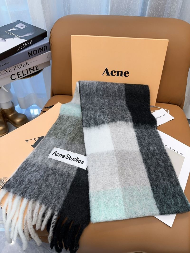 Acne Scarf